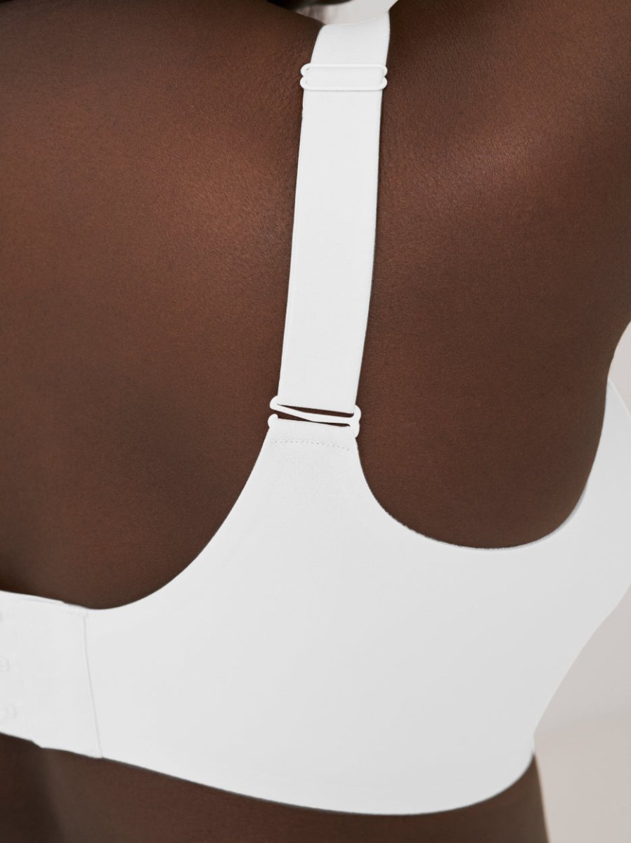 Second Skin Wireless Shaper Bra, White - Nuderie